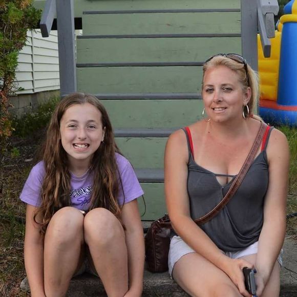 Meet your Posher, Michelle - Picture 1 of 1